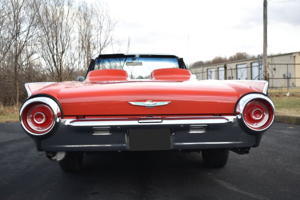 1962 FORD THUNDERBIRD