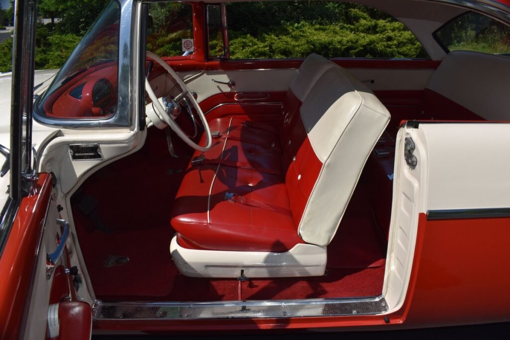 1955 FORD FAIRLANE Victoria
