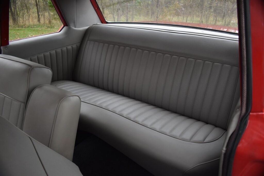 1963 DODGE 330