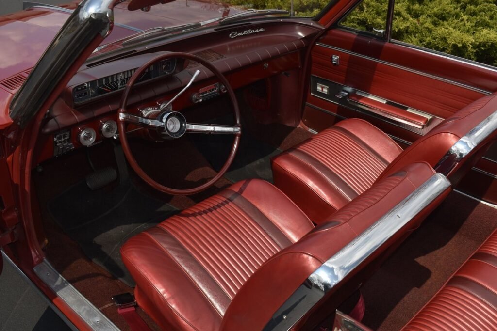 1962 OLDSMOBILE CUTLASS F-85