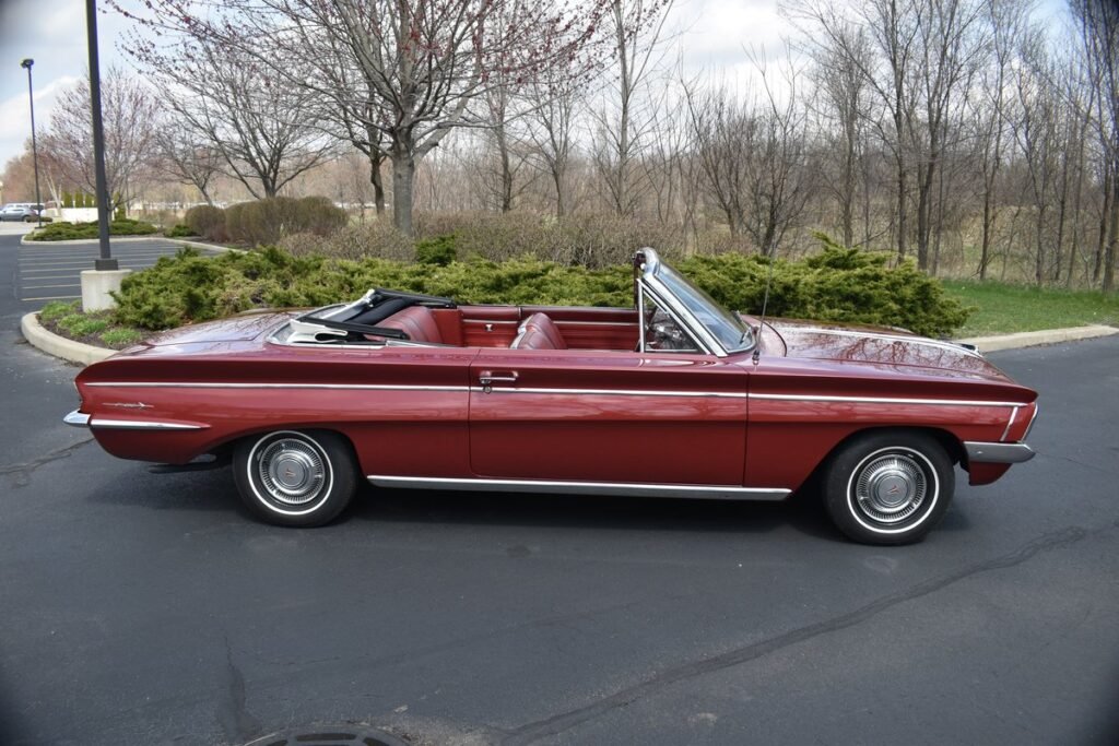 1962 OLDSMOBILE CUTLASS F-85